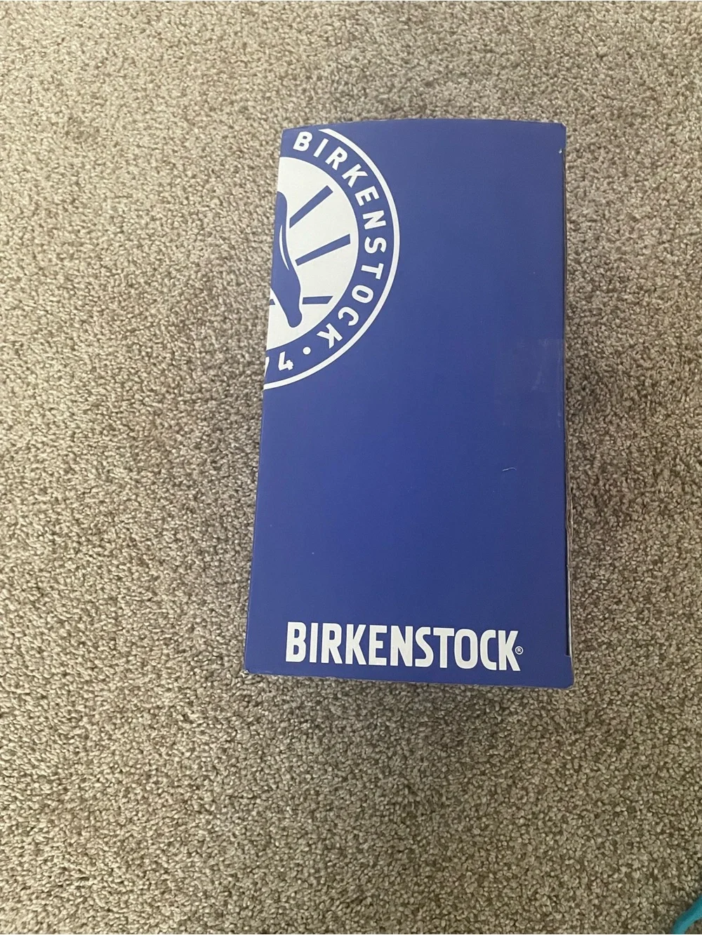 Birkenstock Black arizona Sandals worn twice comes with box size 10